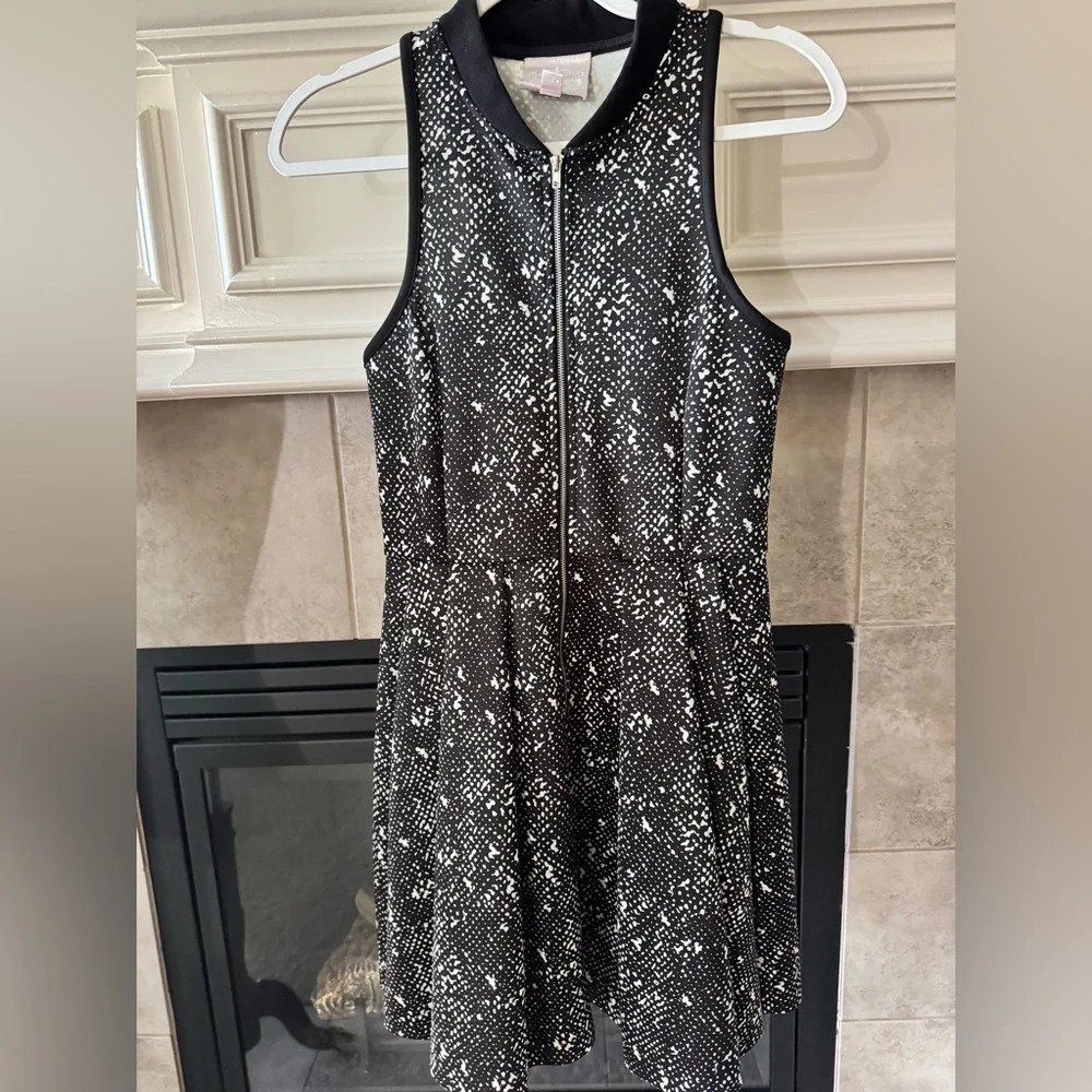 Romeo Juliet Couture Dress, Fit Flare Sleeveless, Black White Print Small